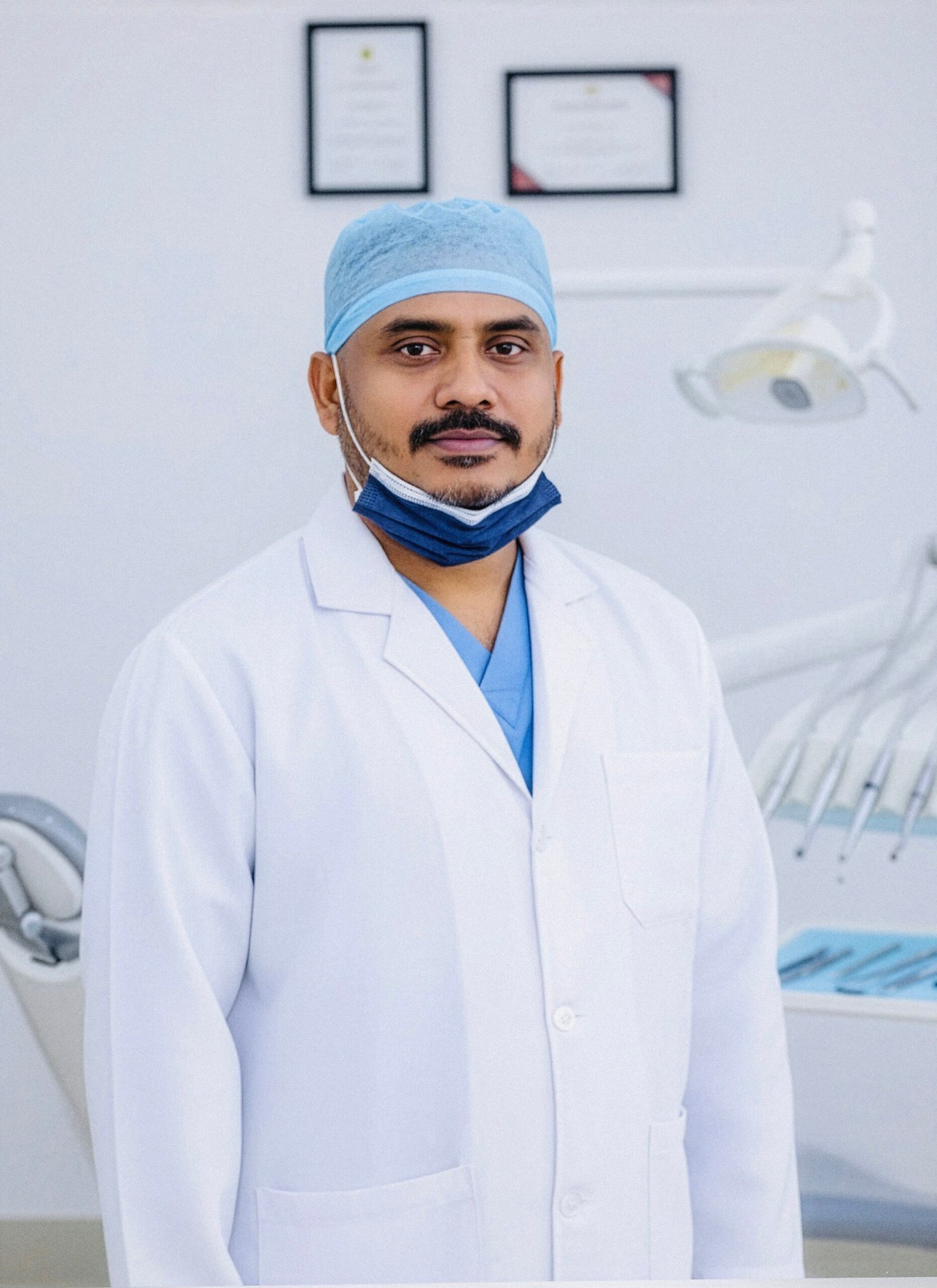Dr. Mohammed Tariq Howlader